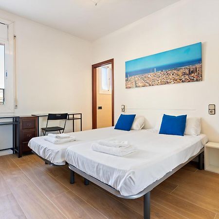 Chic 3Br Retreat With Private Terrace Apartment Barcelona Exterior photo
