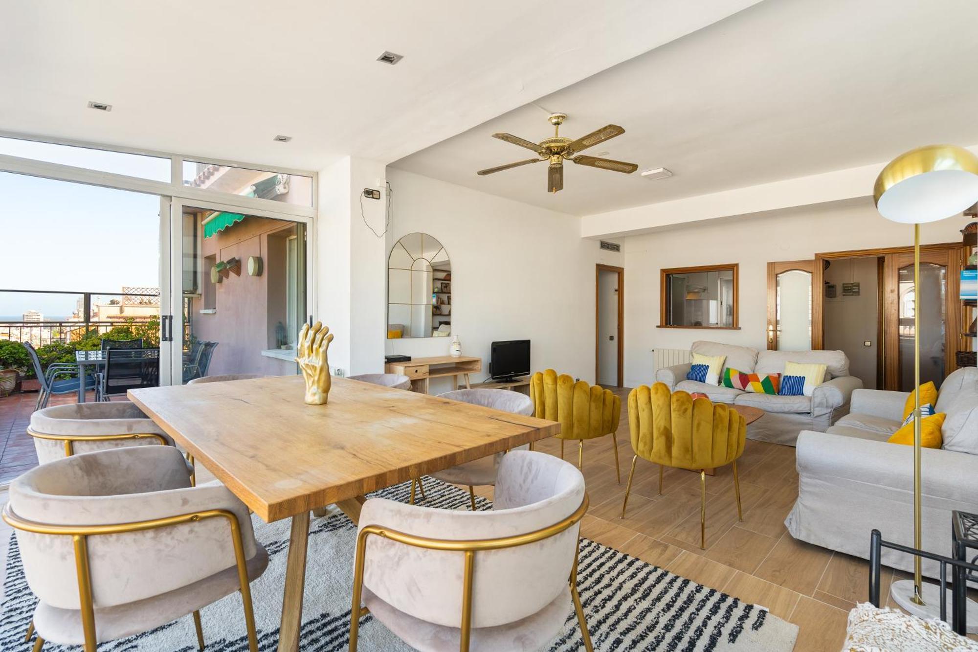 Chic 3Br Retreat With Private Terrace Apartment Barcelona Exterior photo