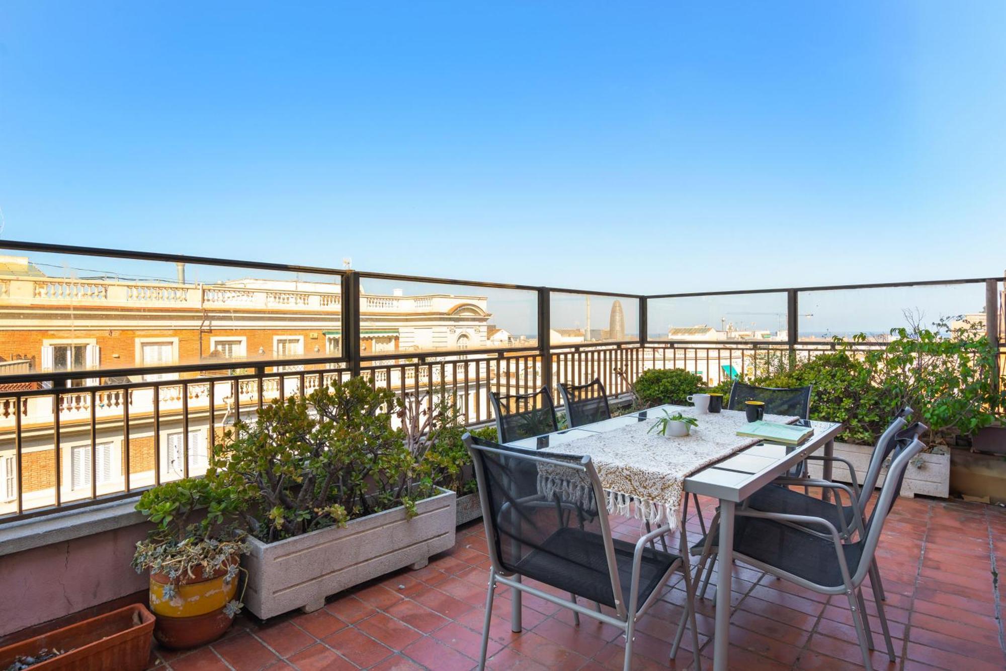 Chic 3Br Retreat With Private Terrace Apartment Barcelona Exterior photo